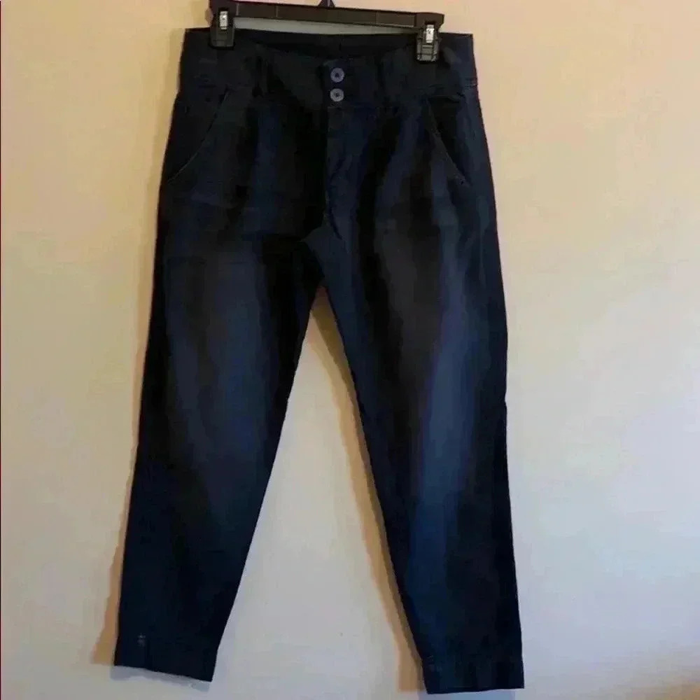 Free People women’s jeans.